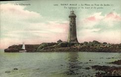 CPA Phare ou Tour du jardin Saint Malo