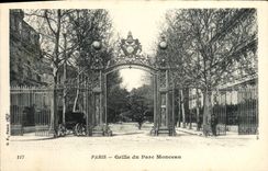 CPA Paris Grille du Parc Montceau