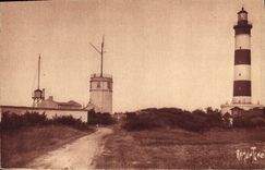 Vintage Postcard the Island of Oleron Headlight Semaphore and turn of the signals of Chassiron