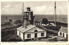 CPA Pointe du Raz Le Semaphore et la Pointe du Raz 