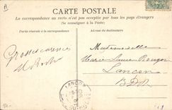 CPA Folklore Costume de Quimper Les galettes