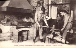 CPA Ecole primaire superieure et professionnelle Bohain Atelier Forge