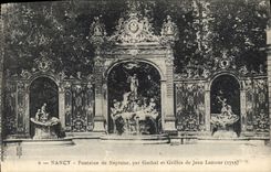 CPA Nancy Fontaine de Neptune par Guibal et grilles de Jean Lamour