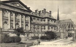 CPA Amiens La Cour d'Appel et la cathedrale 