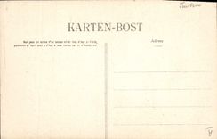 CPA Folklore Jeune fille de Pont Aven sortant de la messe