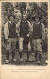 CPA Folklore Trois vieux compagnons d'armes des environs de Quimperle au concours de l'union regionaliste Bretonne