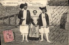 CPA Folklore Bourg de Batz Paludiers et paludiere Costumes d'autrefois