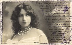 CPA Bijoux Femme Derval