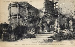 CPA Chateau Escalier d'honneur Statues du Rhone et de la Saone Grignan