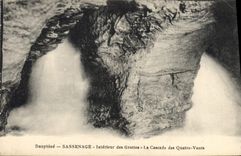 CPA Grotte Grottes Sassenage Interieur des grottes La cascade des Quatre Vents
