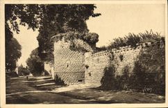 CPA Chateau Guerande Les remparts et la Tour St Jean