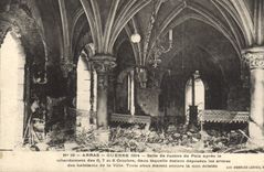 CPA Palais de Justice Arras Salle de justice de Paix apres le bombardement Militaria