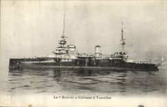 CPA Bateau de Guerre Le Bouvet Cuirasse a tourelles Publicite Rhum Richard Cours Lafayette Toulon Alcool