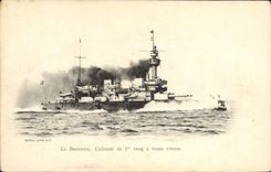 CPA Bateau de Guerre Le Brennus Cuirasse de 1er rang a toute vitesse