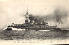 CPA Bateau de Guerre Le Bouvines Cuirasse Garde Cotes