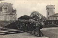 CPA Saint Aignan Cour interieure du Chateau 