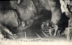 CPA Grotte Grottes de Betharram Debarcadere du lac