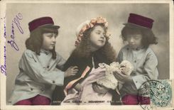 CPA Fantaisie Enfant Poupee Entre deux coeurs Decidement c'est gauche 