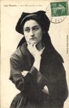 CPA Folklore Pensive Jeune fille de L'Ile de Sein 