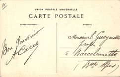 CPA Folklore Pensive Jeune fille de L'Ile de Sein 