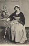 CPA Folklore Jeune femme d'Auray 
