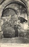 CPA Grotte Grottes Chateau Thierry Le vieux chateau Dans les souterrains La galerie des cachots 
