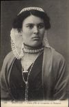 CPA Folklore Jeune fille de Locquirec et Plouaret 