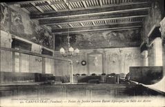 CPA Palais de justice Ancien palais Episcopal la salle des Assises Carpentras