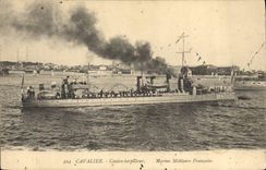 CPA Bateau de Guerre Cavalier Contre torpilleur  