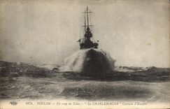 CPA Bateau de Guerre Toulon Un coup de tabac Le Charlemagne Cuirasse d'escadre 