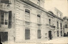 CPA Carpentras Facade de la Sous Prefecture