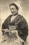 CPA Folklore Jeune femme de Sarzeau