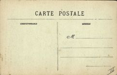 CPA Folklore Jeune fille de Landivisiau Costume de fete