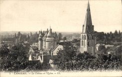 CPA Chateau et l'eglise Langeais