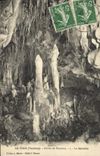 CPA Grotte Grottes Le Thor Grotte de Thouzon Le mausolee