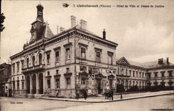 CPA Chatellerault Hotel de ville et Palais de Justice 