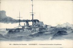 CPA Bateau de Guerre Courbet Cuirasse d'escadre a turbines