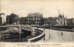 CPA Dunkerque L'avenue de la Gare Le Pont Thiers La Sous Prefecture 