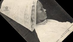 CPA Folklore Presqu'ile de Crozon Coiffe de ceremonie