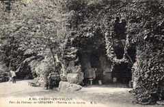 CPA Grottes Grotte Crepy en Valois Parc du chateau de Geresmes L'entree de la grotte