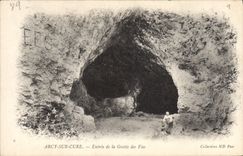 CPA Grottes Arcy sur Cure Entree de la Grotte des Fees