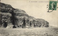 CPA Luc sur Mer Les falaises et les Grottes Grotte 
