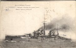 CPA Bateau de Guerre Courbet Cuirasse a turbines