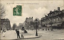 CPA Le Havre La Sous Prefecture et le boulevard de Strasbourg