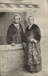 CPA Folklore Jeunes filles d'Auray