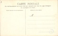 CPA Folklore Nantes Costume de Trentemoult