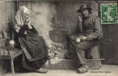 CPA Folklore Distraction des vieux jours La pipe et le flin Tabac