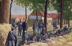 CPA Militaria Belges dans les tranchees 