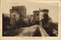 CPA Chateau Loches Le donjon L'entree et la cour louis XI