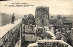 CPA Murols Interieur des ruines du Chateau Vue prise du chemin de ronde